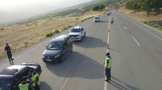 Karaman'da jandarmadan bayram öncesi dronlu denetim 