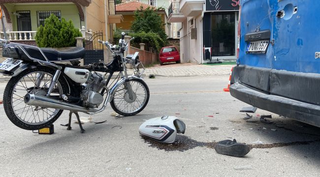 Karaman'da kazaya karışan motosiklet sürücüsü ağır yaralandı 