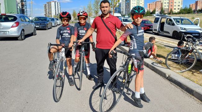 Karamanlı bisikletçiler madalya serisine devam ediyor